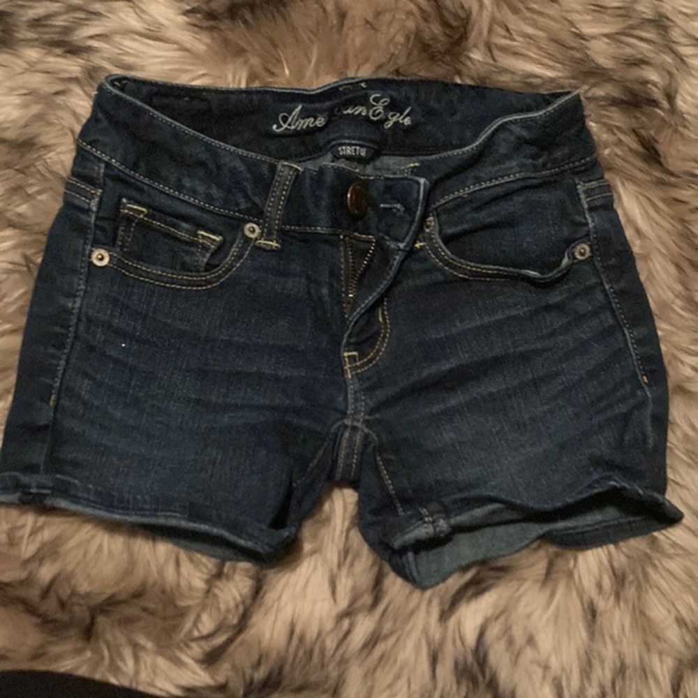 American Eagle ◦ dark wash stretch short shorts